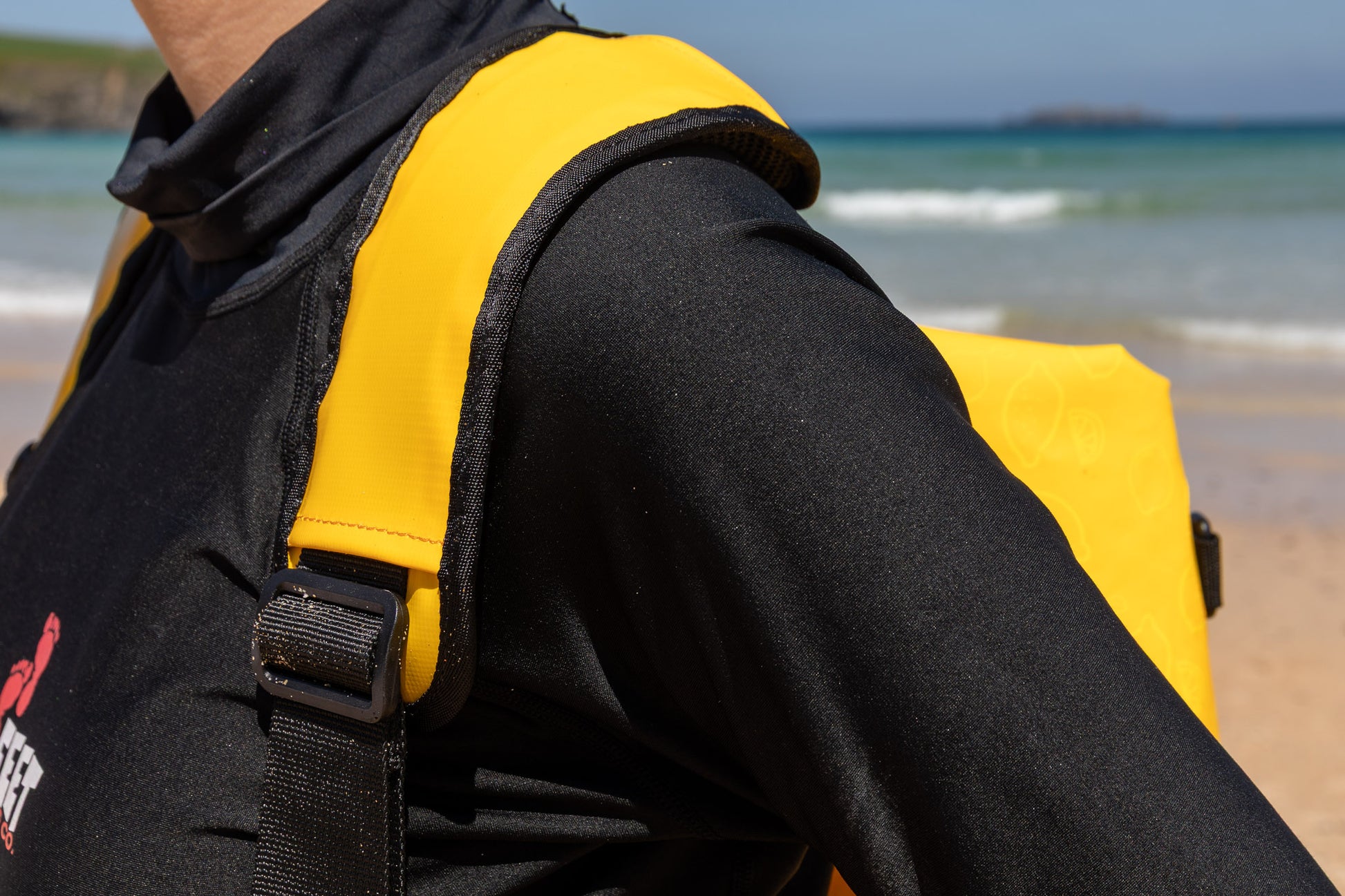 waterproof comfort straps of the 20 litre lemon dry bag close up shot